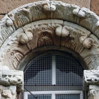 Ventana románica de la Iglesia de Santa Eulalia