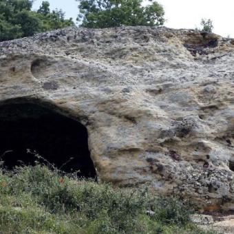 Ermita rupestre de Villarén