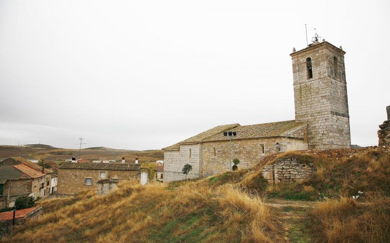 Panorámica de la Iglesia de Nuestra Señora del Cortijo y de Alba de Cerrato