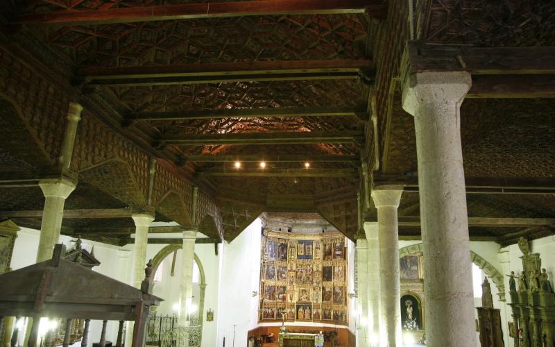 Interior de la Iglesia de los San Facundo y San Primitivo, Cisneros