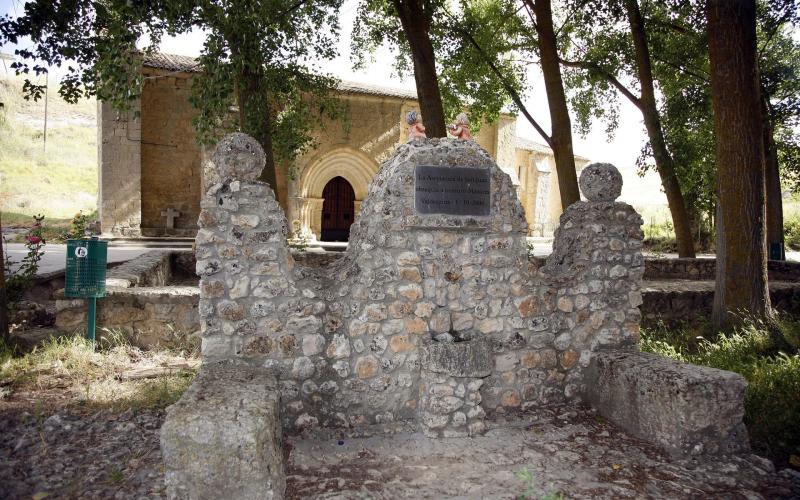 Fuente y Ermita de la Virgen del Olmo