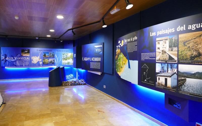 Interior del Centro de Interpretación de la Trucha, Velilla del Río Carrión Interior del Centro de Interpretación de la Trucha