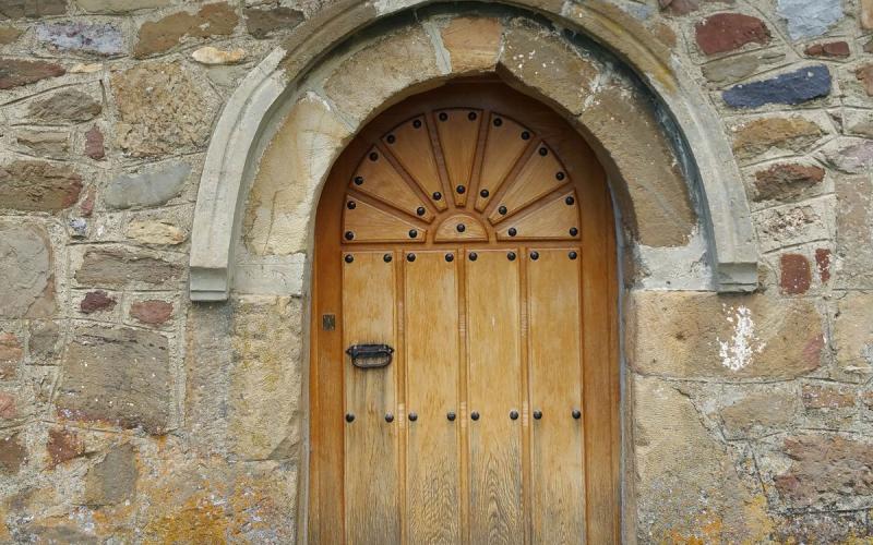 Portada Ermita de San Juan de Fuentes Divinas, Velilla del Río Carrión Portada Ermita de San Juan de Fuentes Divinas